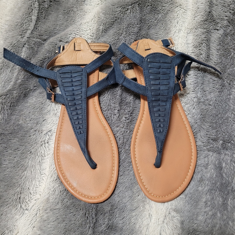 Olivia Miller sandals size 10